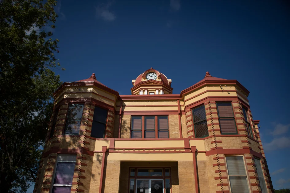 Screwworm crisis tests Texas’ vacant 23rd District as candidates mobilize