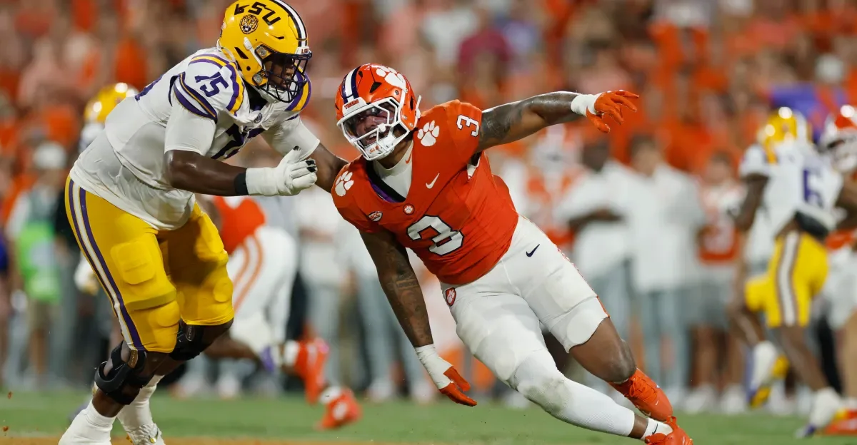 Lions Eye Clemson Edge Parker at No. 50 in 2026 Mock Draft