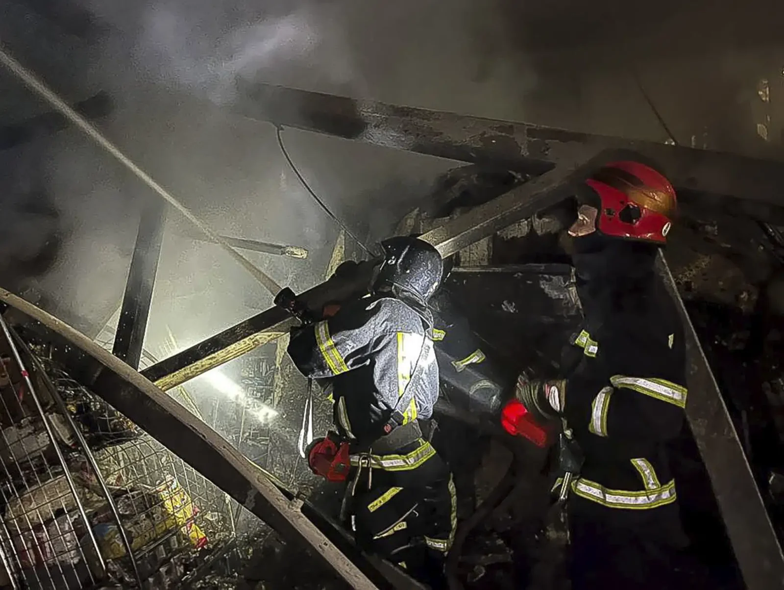 Deadly Attacks in Ukraine: Russian Missile Strikes and Sabotage Kill Civilians and Target Oil Refinery.