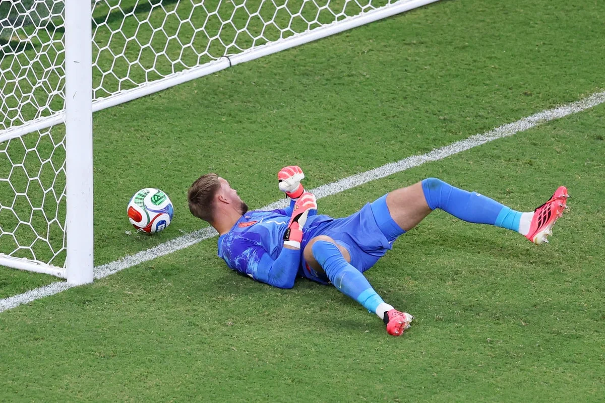 Bounou’s mind games propel Morocco past the Netherlands in record World Cup shootout