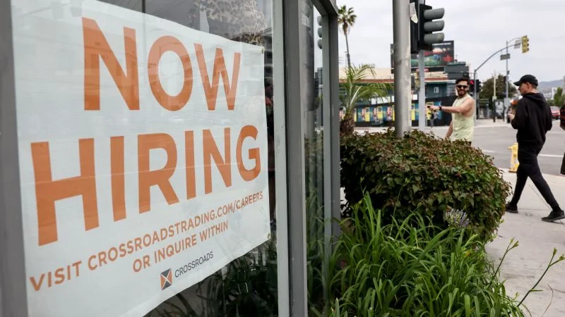 US Job Openings Plummet to Record Low, Marking First Decline Since March 2021