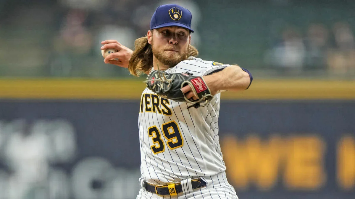 Injuries plague top pitchers in Monday's MLB games.