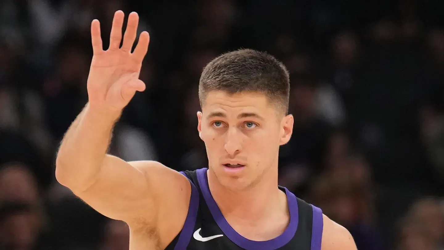 Gillespie’s Suns deal reshapes Lakers’ Kennard negotiations