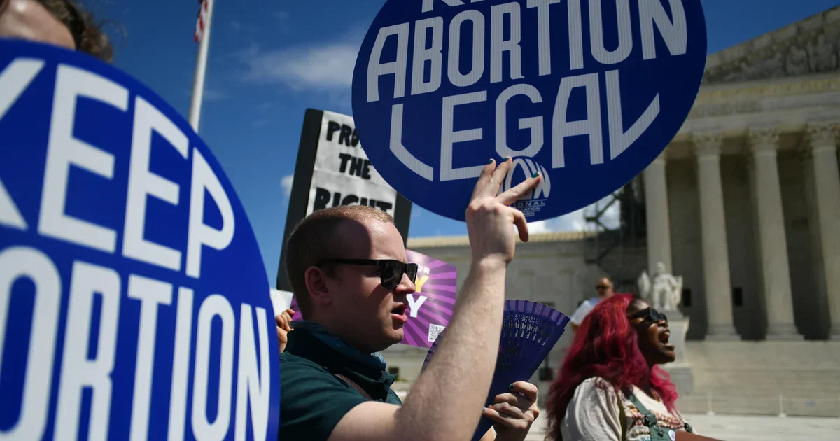 Post-Roe Realities: Abortion Warnings and Surprises in the US