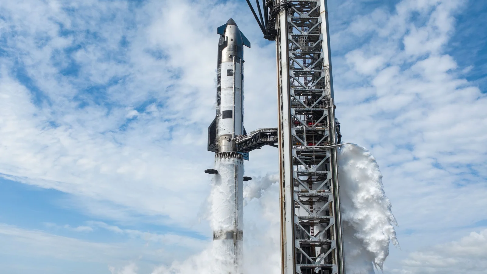 SpaceX readies Starship V3, a 407-foot behemoth for a high-stakes test