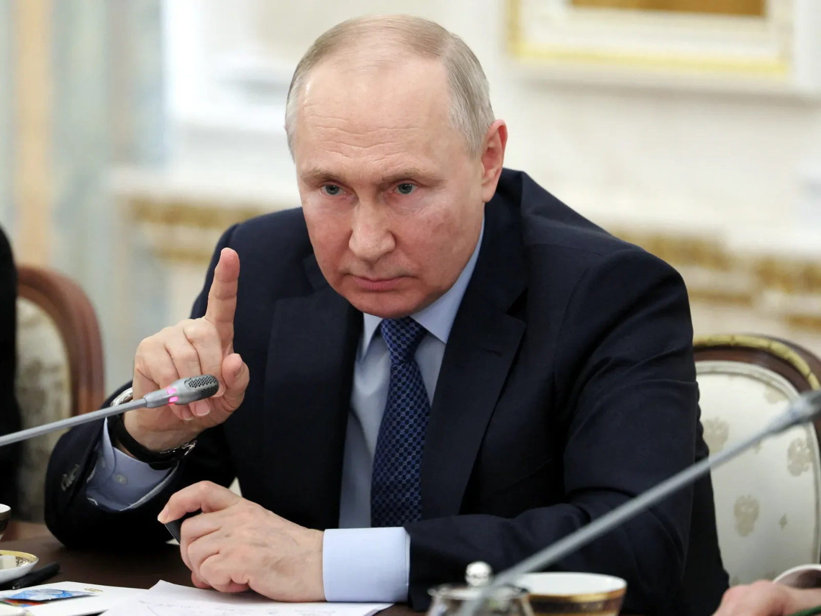 Putin's Contemplations on Ukraine's Catastrophic Losses and Potential Actions.