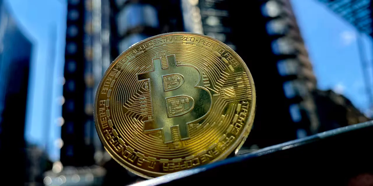 Bitcoin's Rise Fueled by Banking Crisis and Security: Strategist