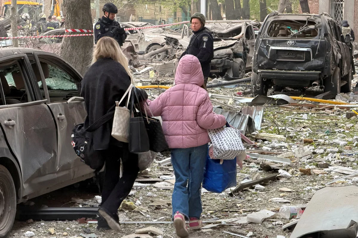 Dnipro under heavy fire as Russia launches large air assault leaving 10 dead and 67 injured