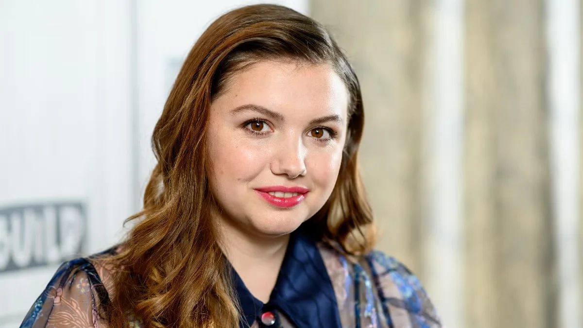 Game of Thrones Star Reveals Wellness Cult Led to Hospitalization