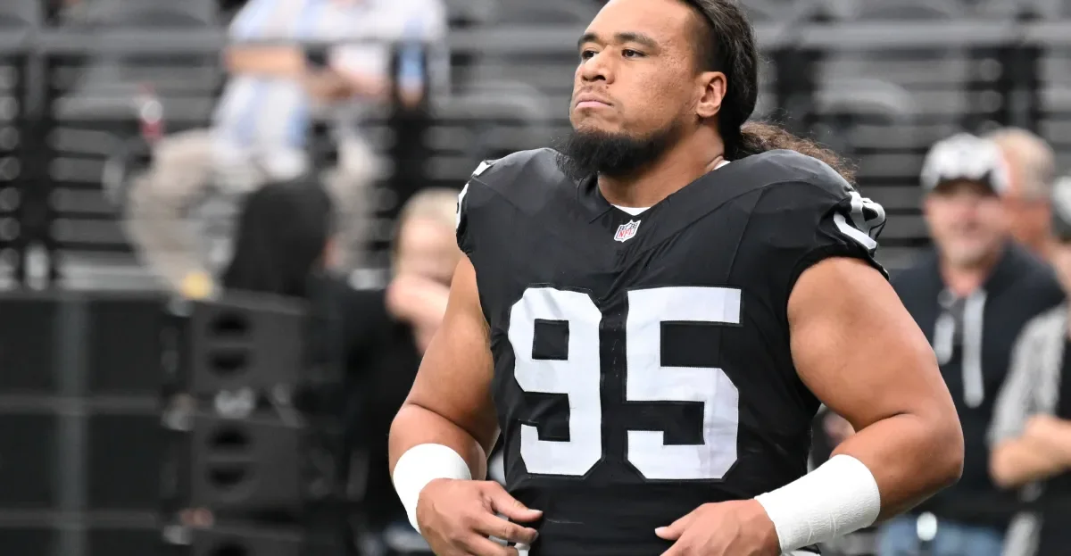 Giants fortify front with Leki Fotu signing