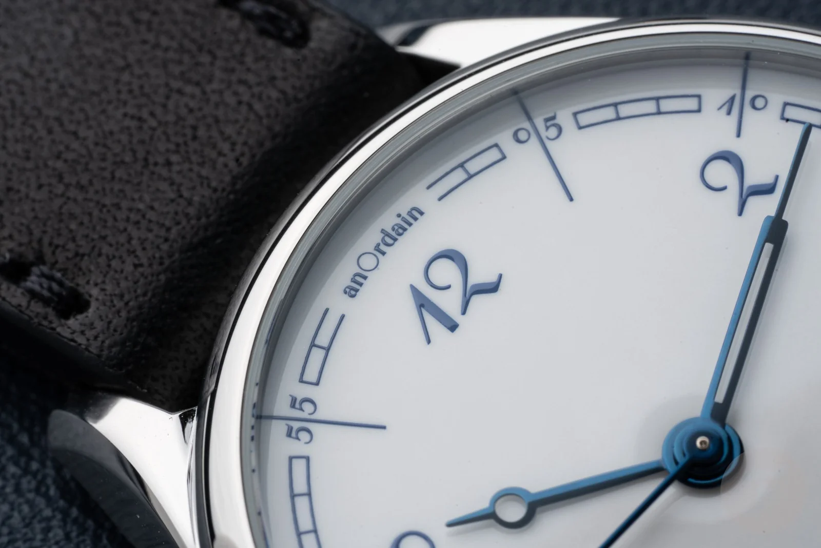 AnOrdain Model 1 Porcelain with Kia Tasbihgou: A Modern Breguet-Infused Dial