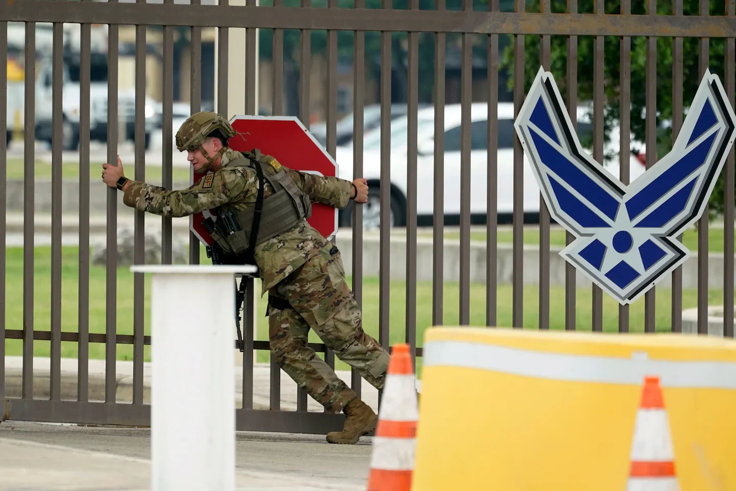 Lackland Flu Outbreak Sickens About 160 Troops After Vaccination Rollback