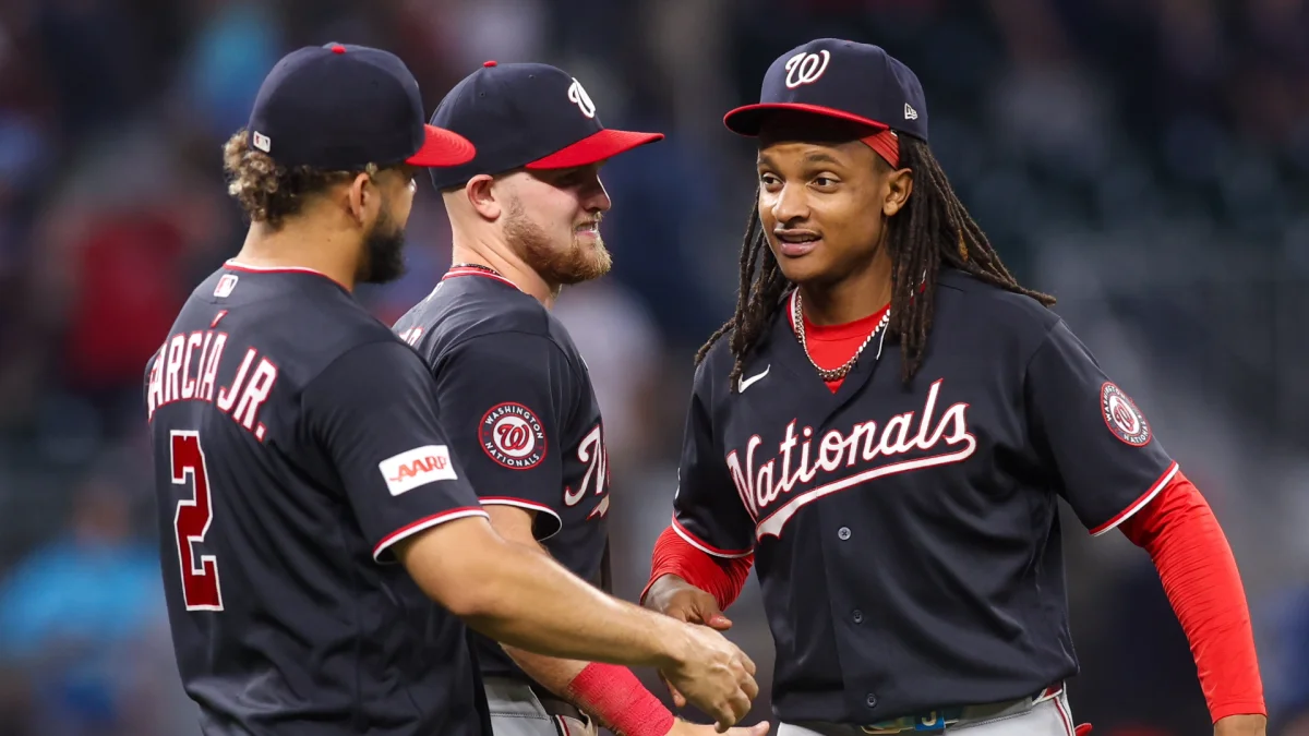 Bubble Talk: Seven MLB Teams Weigh Buy or Sell at Deadline