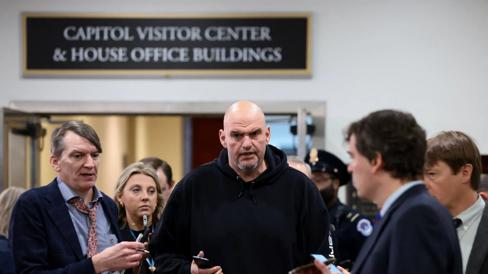 Fetterman Rebuffs WSJ Report, Calls It a Smear from Ex-Staffers