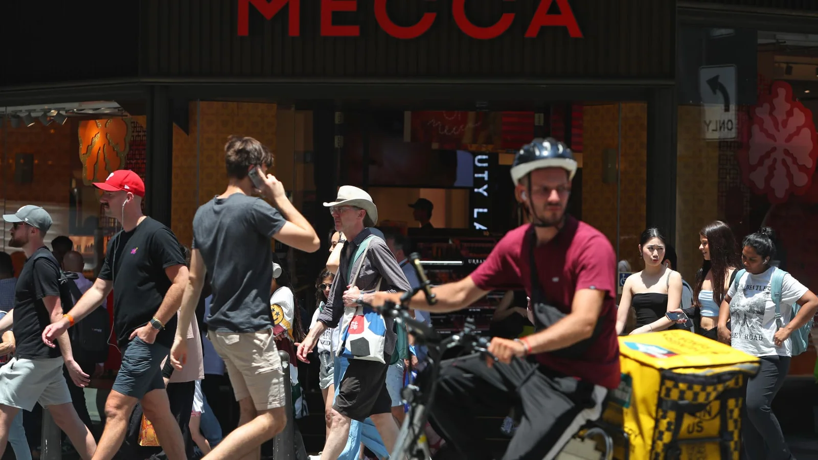Australia’s Q1 inflation cools but remains elevated, keeping RBA hike bets alive