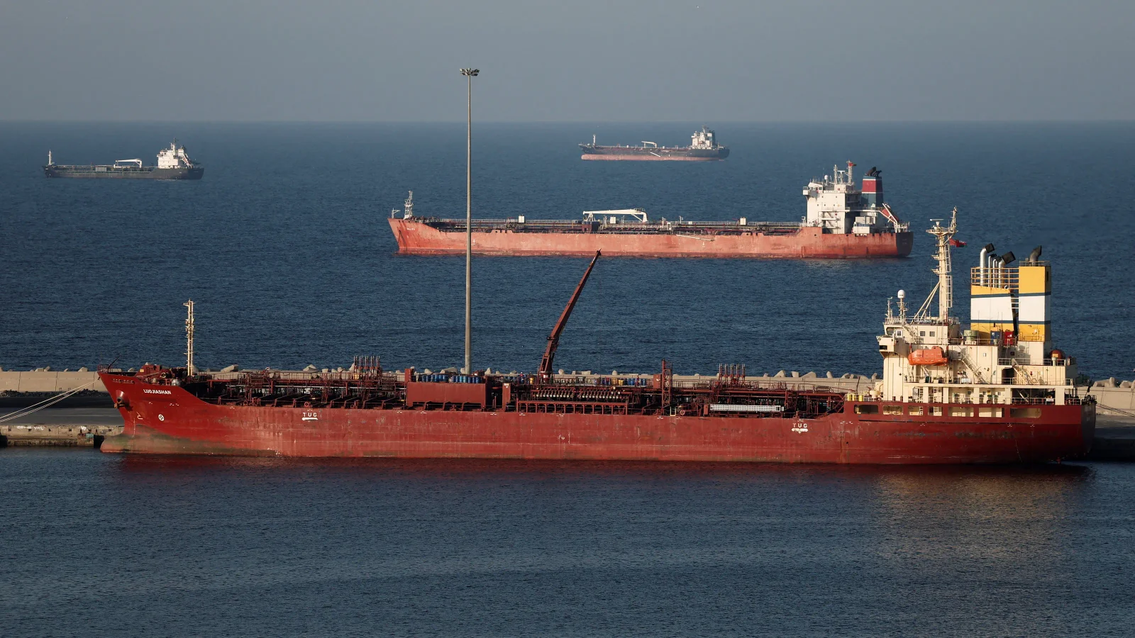 US hits record crude exports as global disruption keeps prices elevated