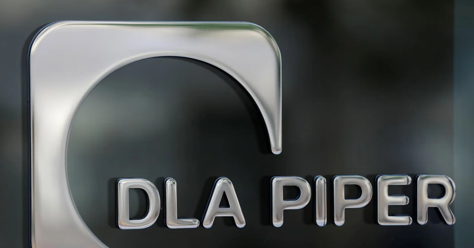 DLA Piper avoids pregnancy bias verdict as jury clears firm on maternity-leave firing