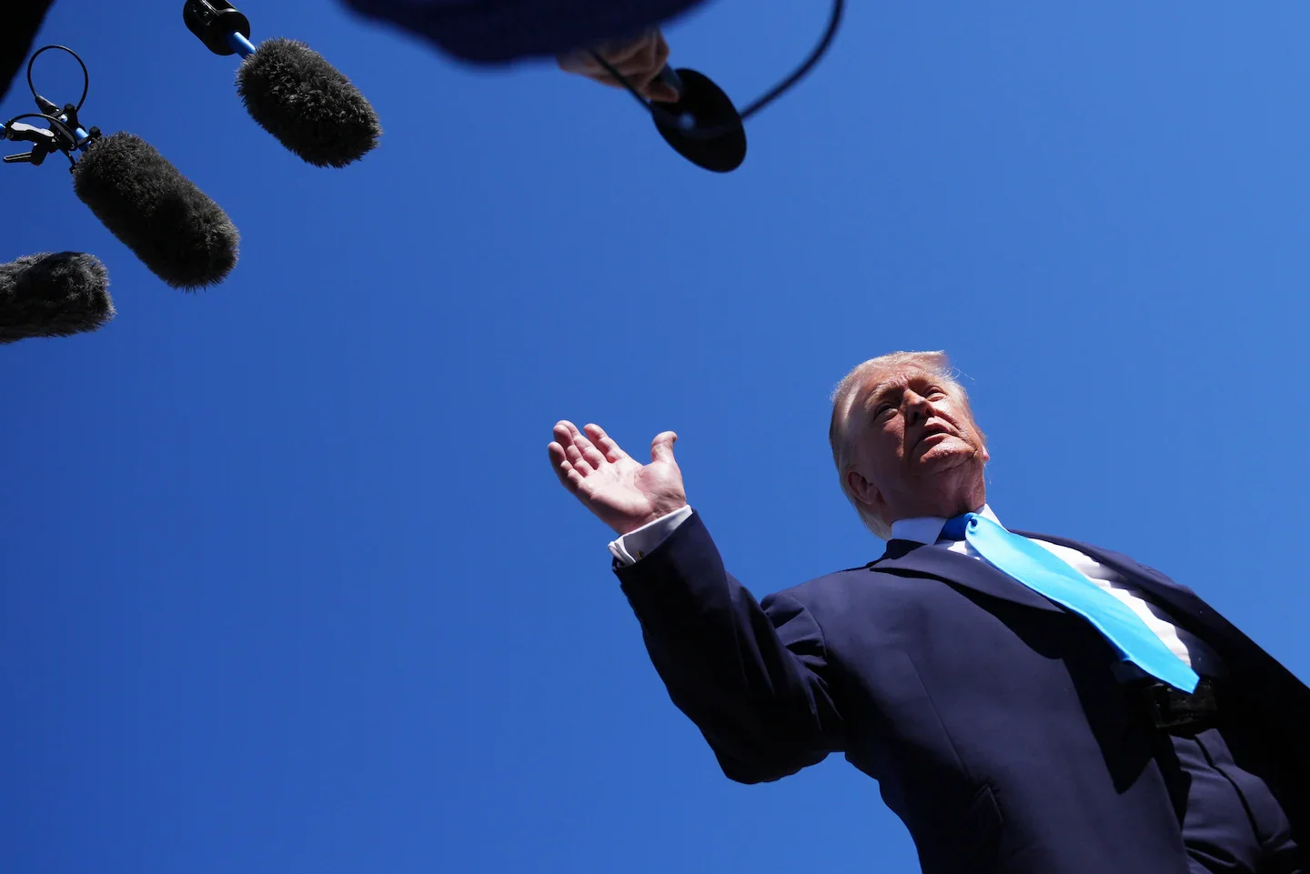 Tech lobbyists derail Trump's AI safety push at the eleventh hour