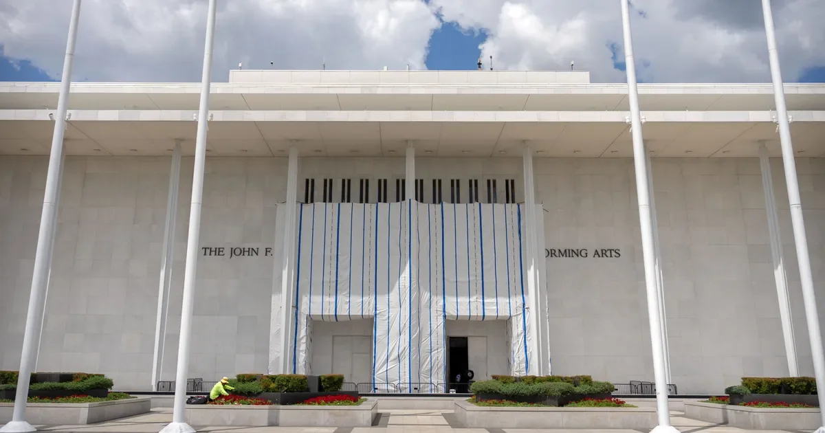 Trump's Name Added to Kennedy Center as Board Votes for 2-Year Closure
