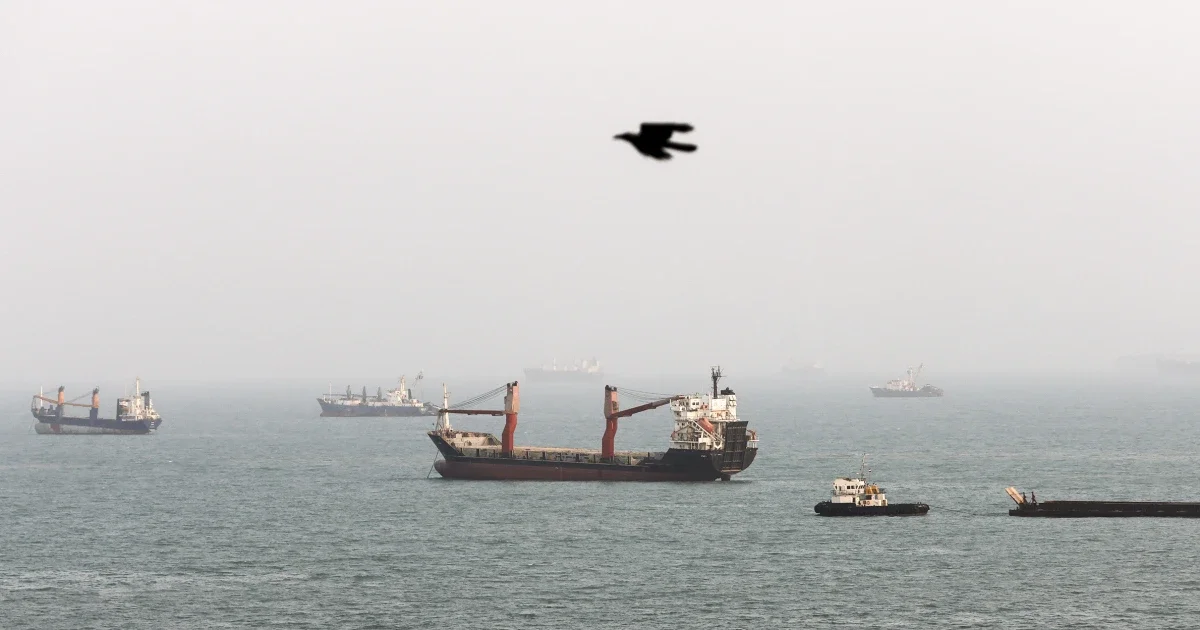 Polls show persistent skepticism on Iran war as climate shocks and Trump branding shape headlines