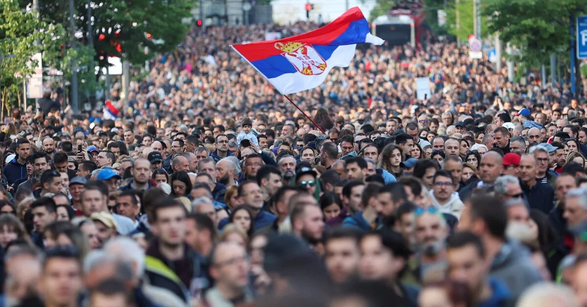 Serbians unite in silent protest against gun violence
