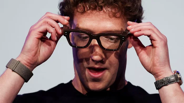 Meta Connect 2026: Zuckerberg Unveils Camera-Free 'Luna' Glasses and New AI Hardware Amid Privacy Backlash