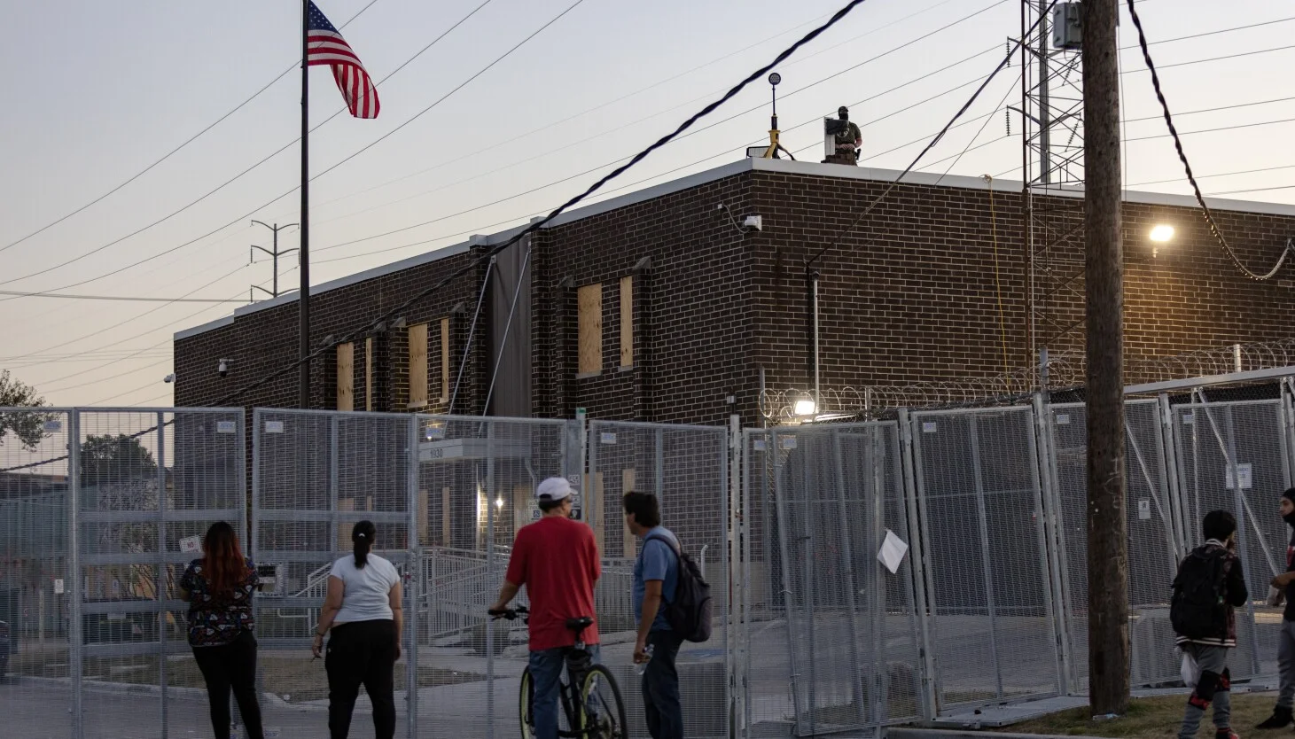Federal Judge Orders Improvements at Chicago ICE Detention Center