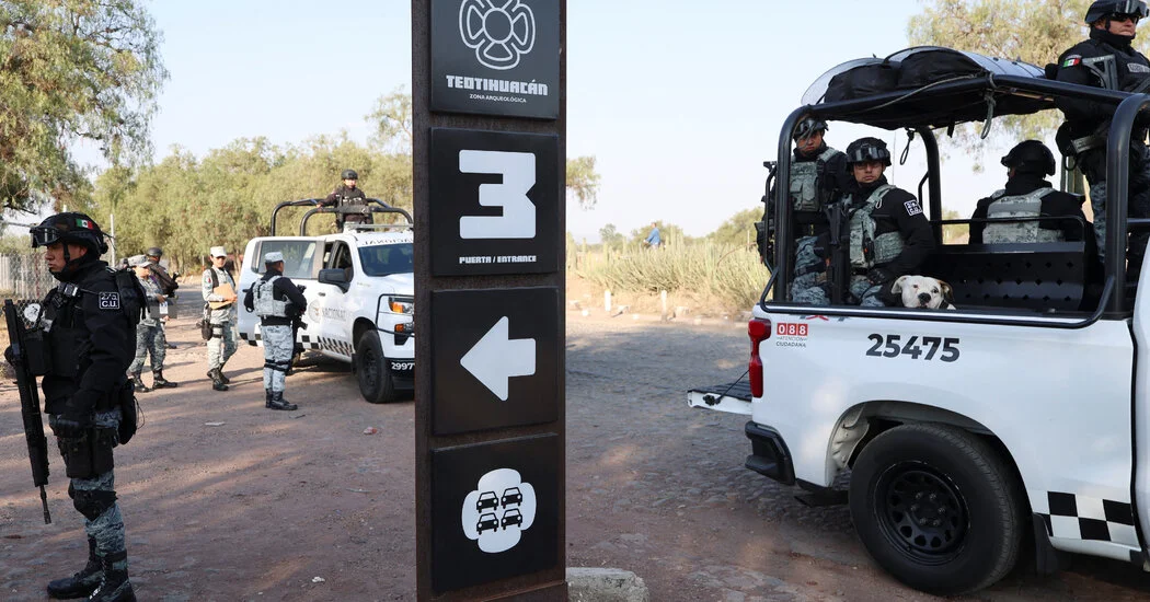 Backpack Notes Tie Teotihuacán Attack to U.S. Mass Shootings