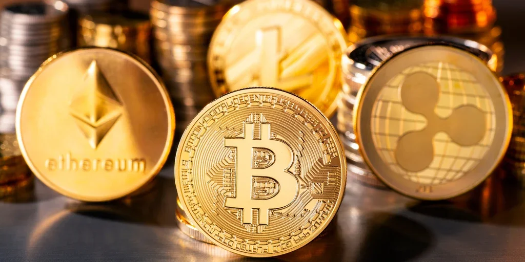 Crypto Market Plummets as Bitcoin and Altcoins Experience Significant Drops.