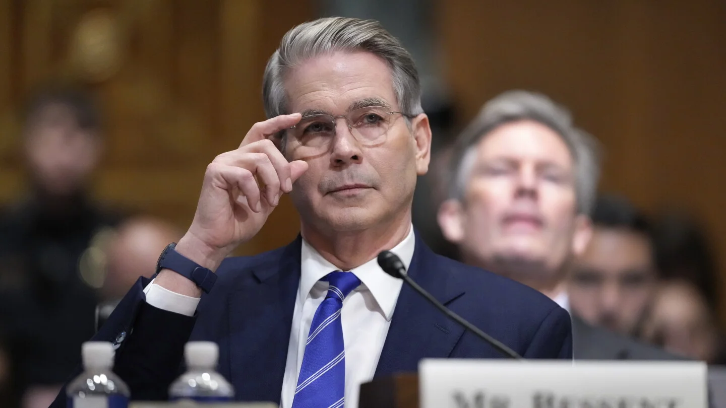 Treasury Draft Flags AI Boom as Bubble Risk with Broad Economic Ripples