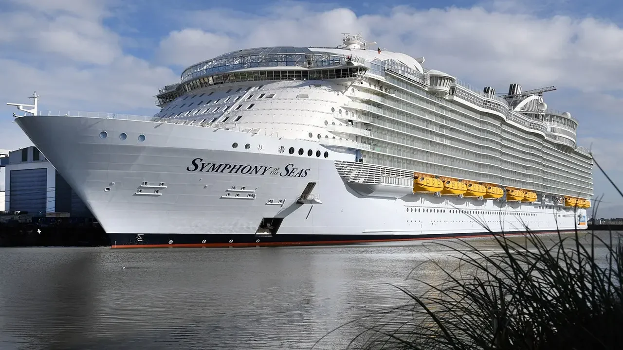 Sailing Toward Health: Passengers chase lasting weight loss on a Low Carb Cruise