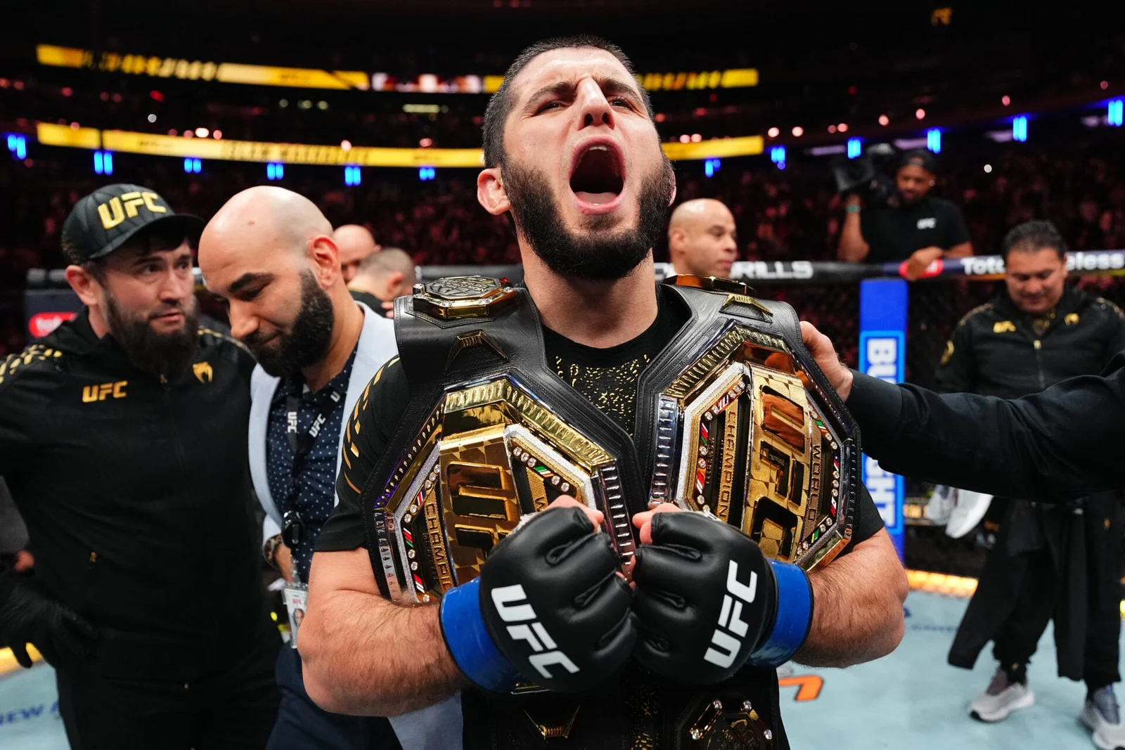 Makhachev vs Garry to headline UFC 330 welterweight title clash in Philadelphia