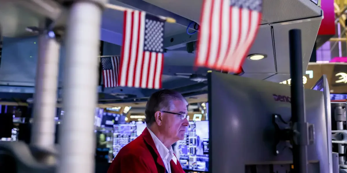 Chip Rally Fades as Tech Stocks Sell Off, Dragging Markets Lower