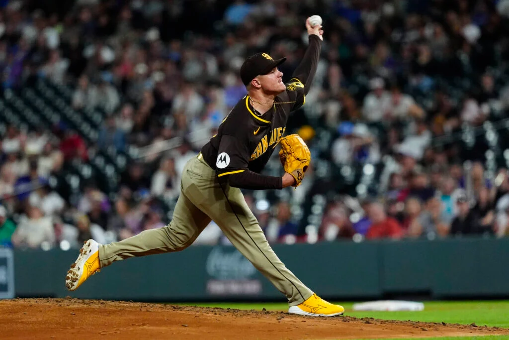 Padres Stand Pat on Elite Relievers as Deadline Looms