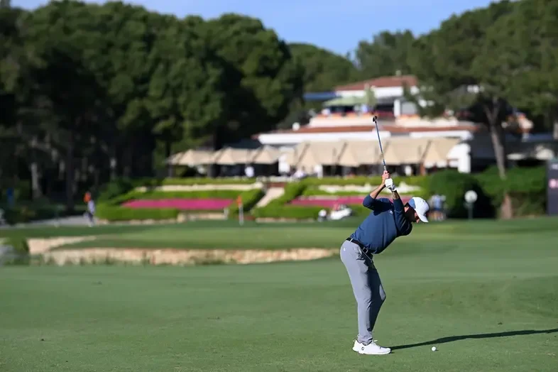 LIV Golf seeks new funding path after PIF pull; Puig stays hopeful