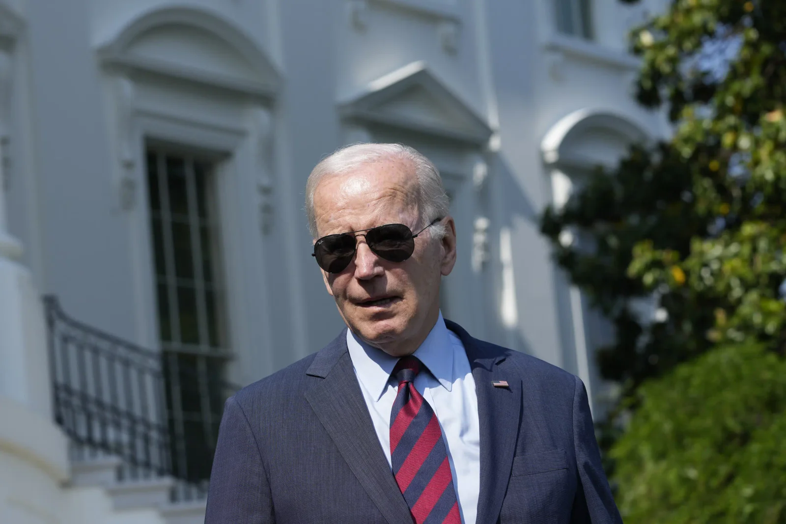Senate Blocks Biden's Student Loan Forgiveness Program, Navient and Other Stocks Rise.