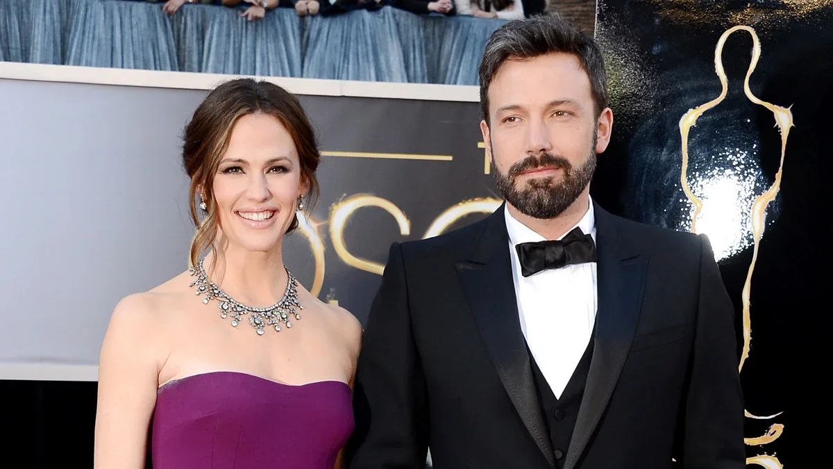 Garner Honors Fatherhood with Rare Ben Affleck Family Photos for Father's Day
