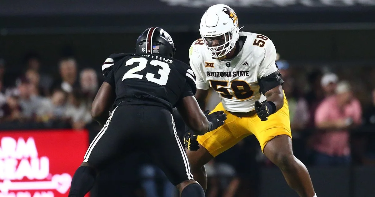 Mock Draft Roundup: Eagles Eye Offensive Tackle in the 2026 First Round