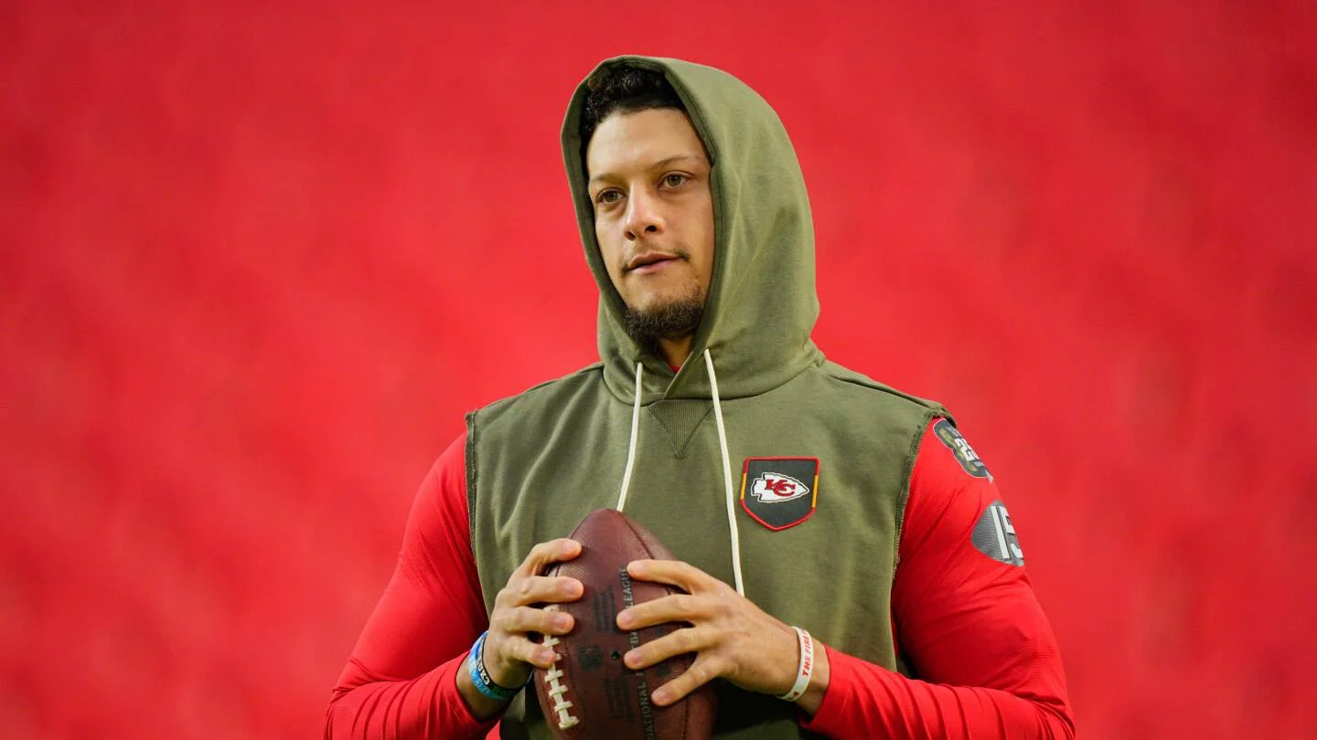 Chiefs tread carefully as Mahomes continues ACL rehab