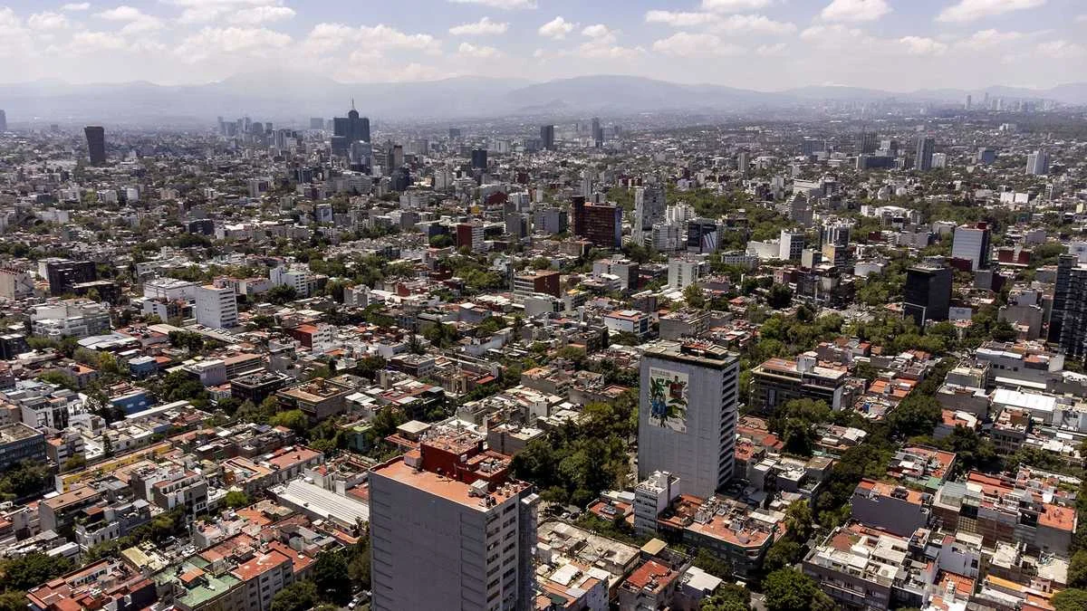 "Megacity on the Brink: Impending Water Crisis Looms"