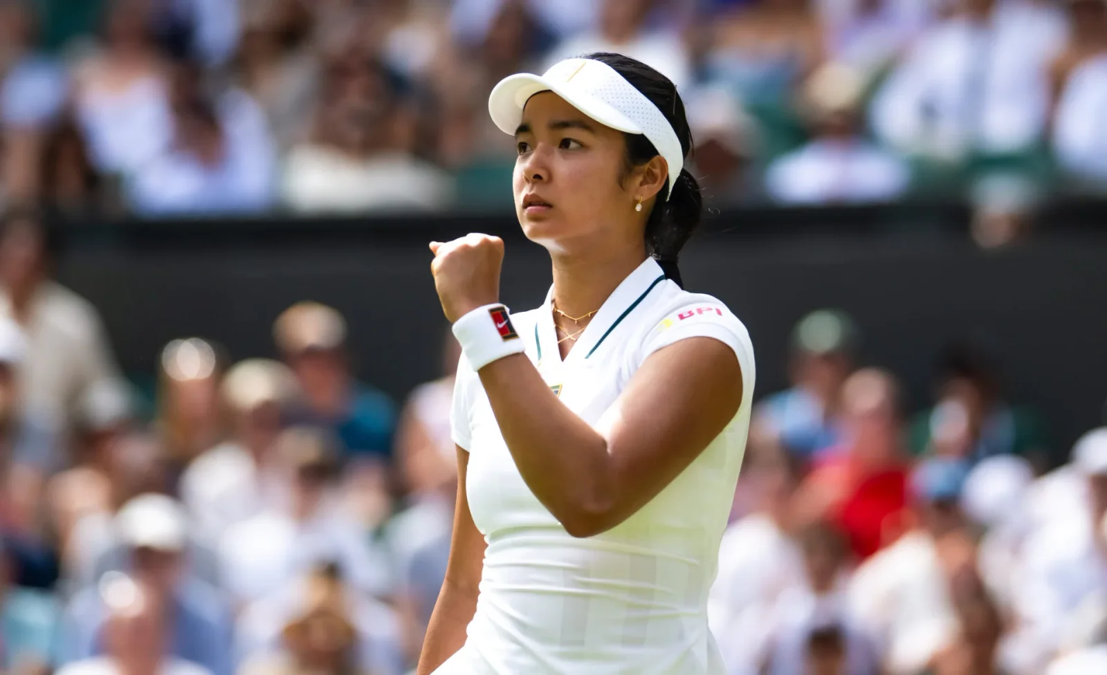 Eala Dazzles Centre Court; Roddick Says She's Just Getting Started at Wimbledon