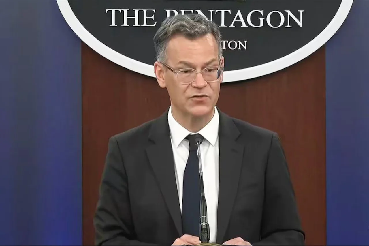 "DOD Policy Chief Highlights the Importance of Teamwork, Citing Michael Jordan's Example"