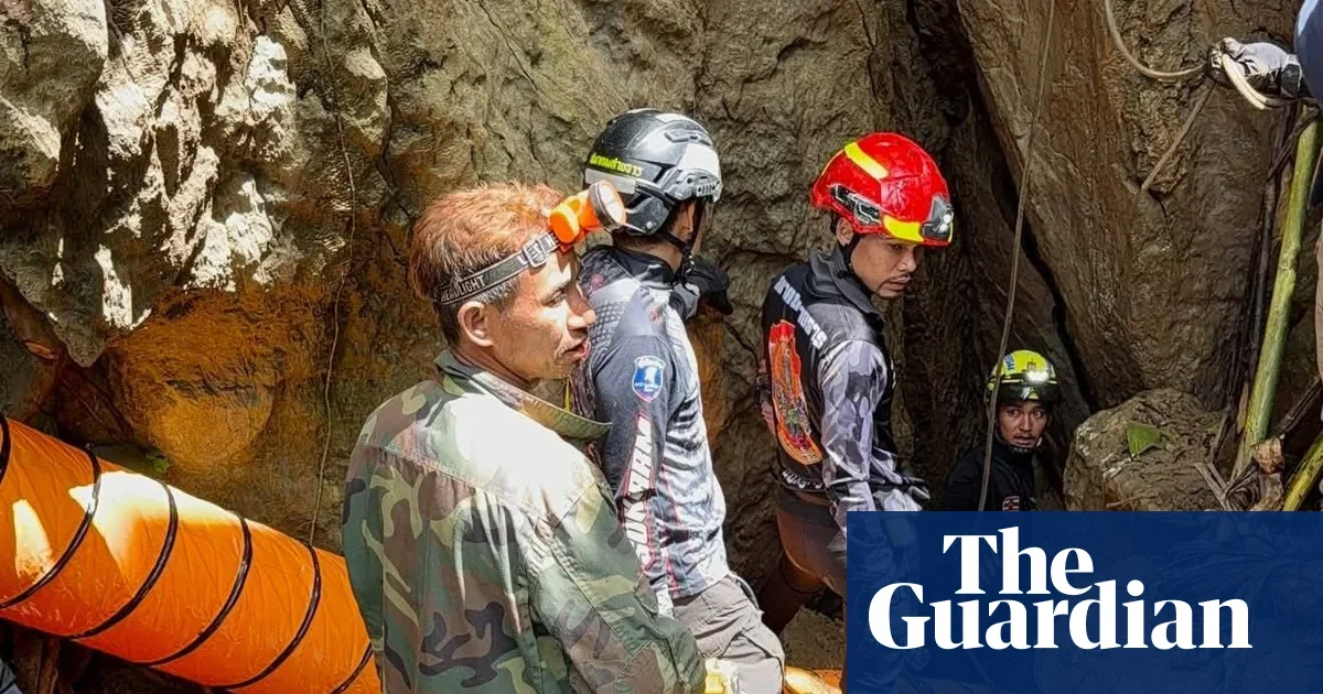 Thai divers from Tham Luang aid Laos cave rescue to free seven amid floods and mining concerns