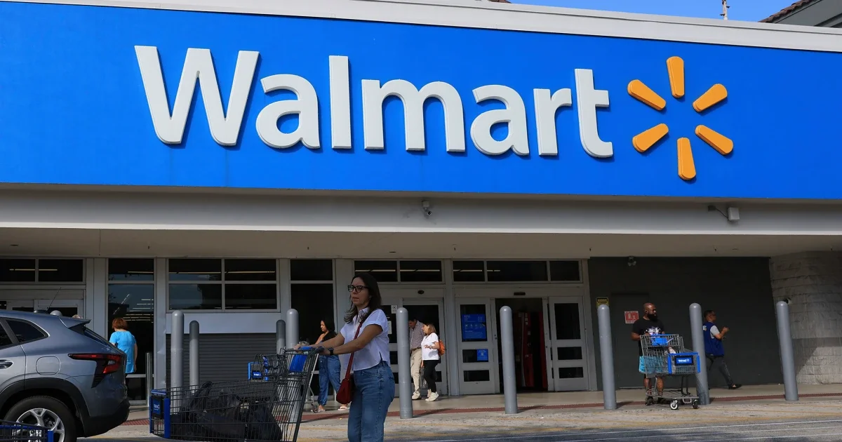 Walmart rides higher-income spending and memberships as inflation bites shoppers