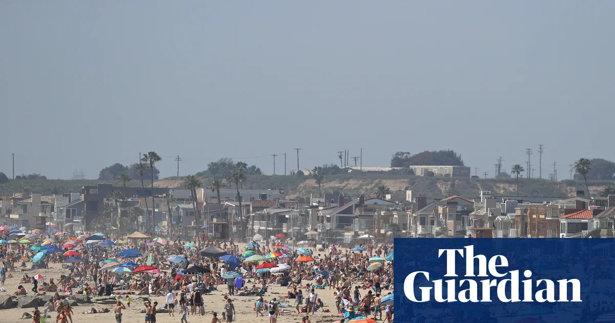 Newport Beach Fourth of July Chaos: 402 Arrests in Online Flash Mob Sparks Citywide Response