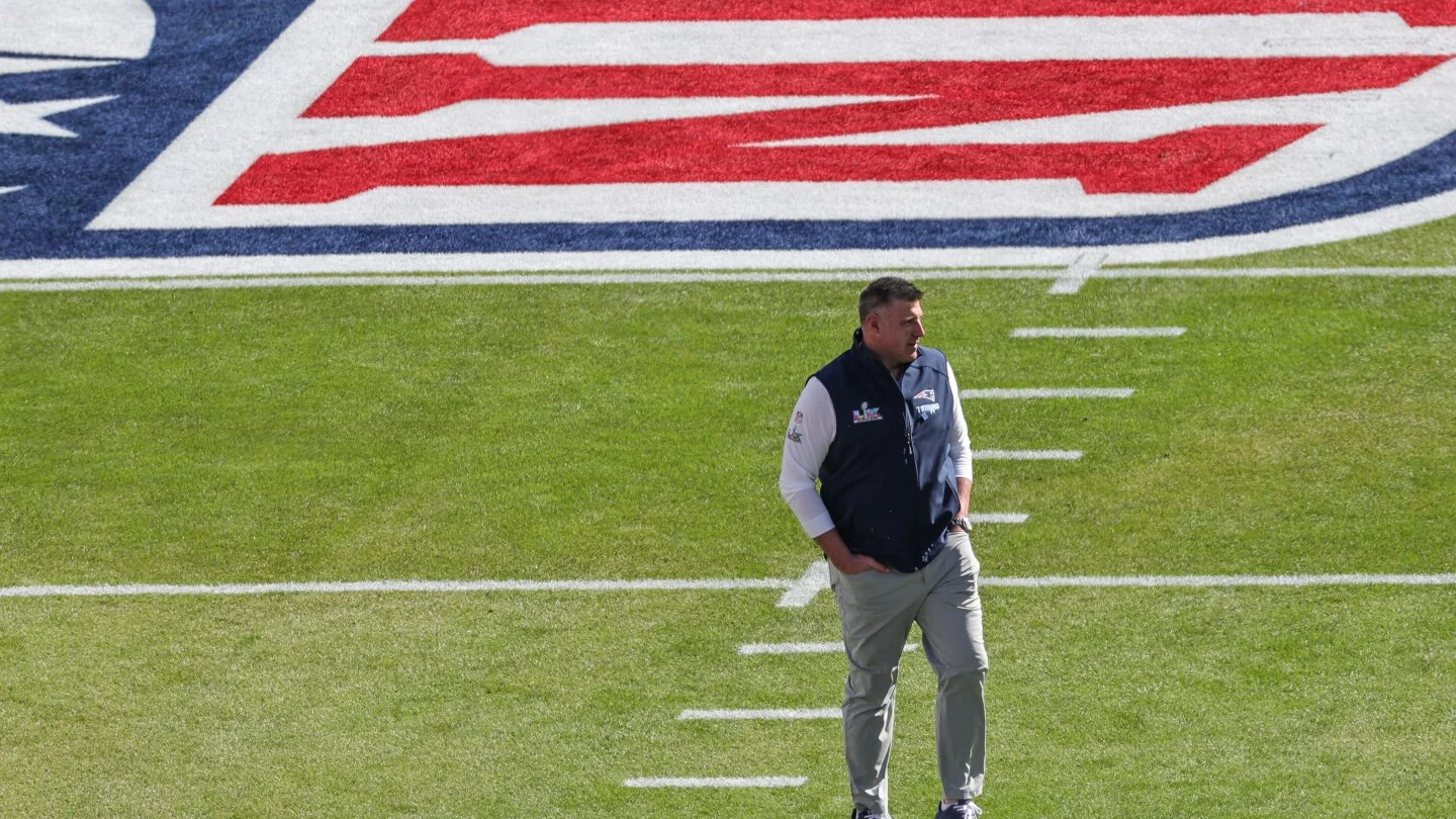 Vrabel Returns to Patriots After Draft-Day Absence