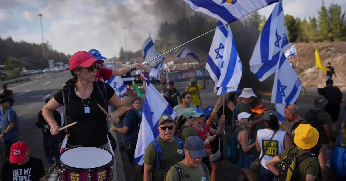 Massive Israeli protests demand Gaza ceasefire and hostage release