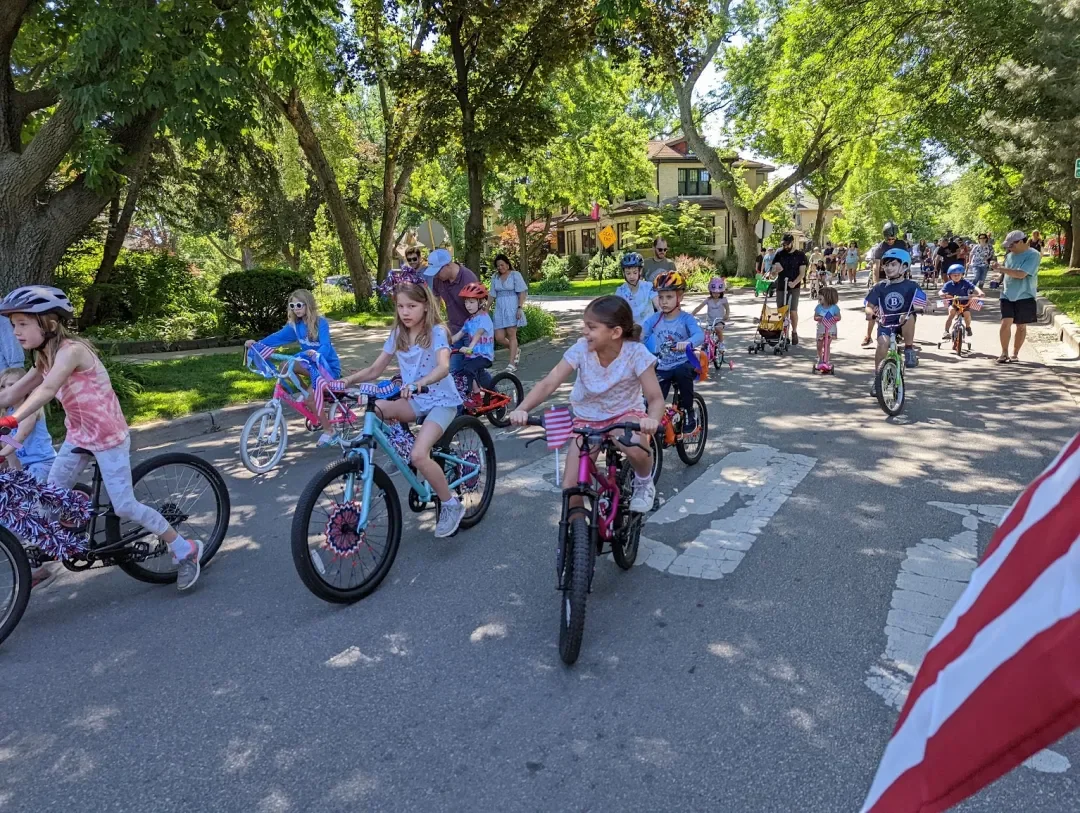 Chicago Weekend Roundup: Record Fair, Blues Fest, Thai Festival, and More