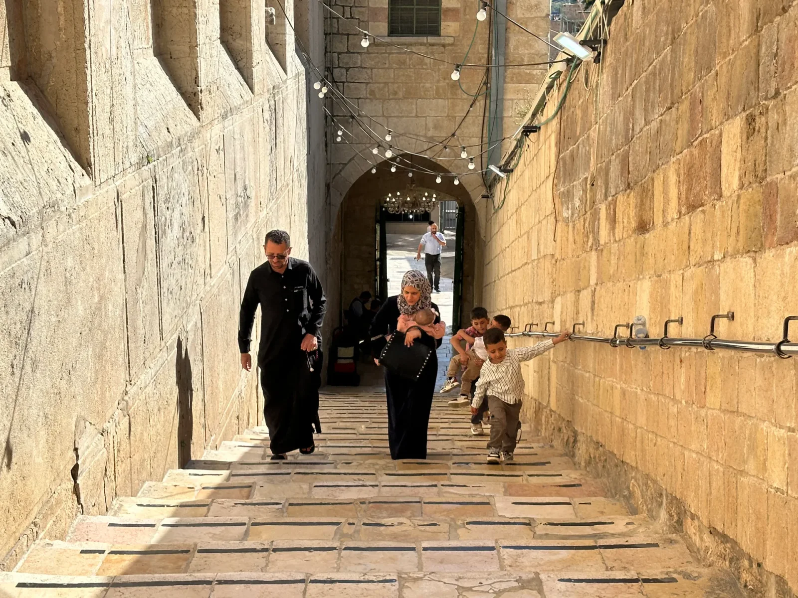 Israel expands control over Hebron’s Ibrahimi Mosque, signaling broader takeover of planning in the city