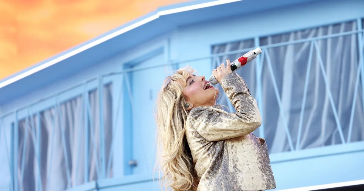 Sabrina Carpenter Headlines Coachella 2026 Friday YouTube Livestream